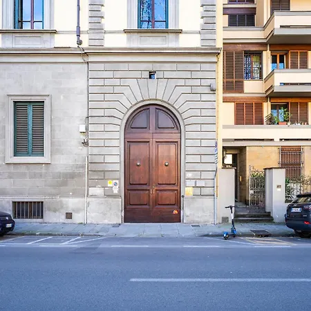 Apartment Residenza Signorile Nel Cuore Di Florence